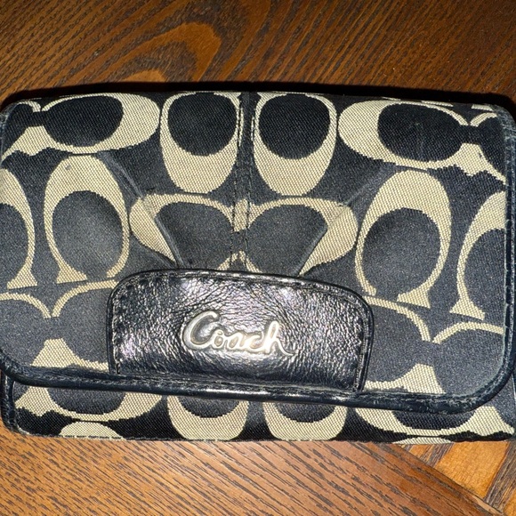 PROJECT Coach Black and Cream Wallet - Picture 1 of 3